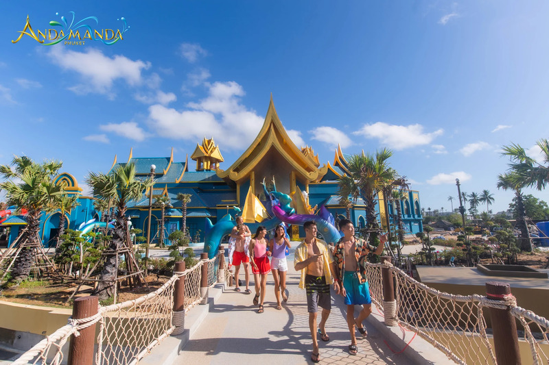 Entrance to Andamanda Phuket Waterpark, exciting adventure awaits