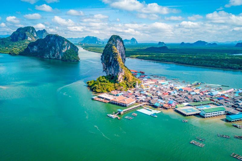 Experience a thrilling sunset speedboat tour to James Bond Island, with breathtaking views of the An