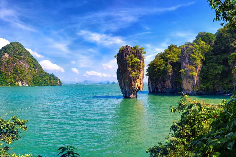 Beautiful view of limestone cliffs and turquoise waters at James Bond Island, Phuket.